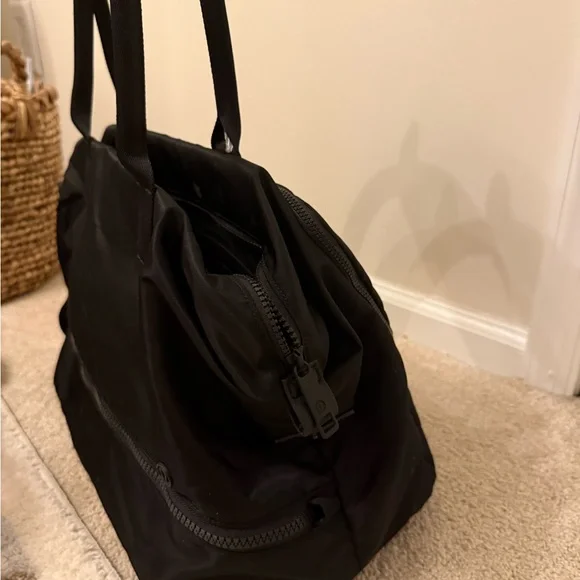 Lululemon Black Tote Bag - Picture 2 of 7
